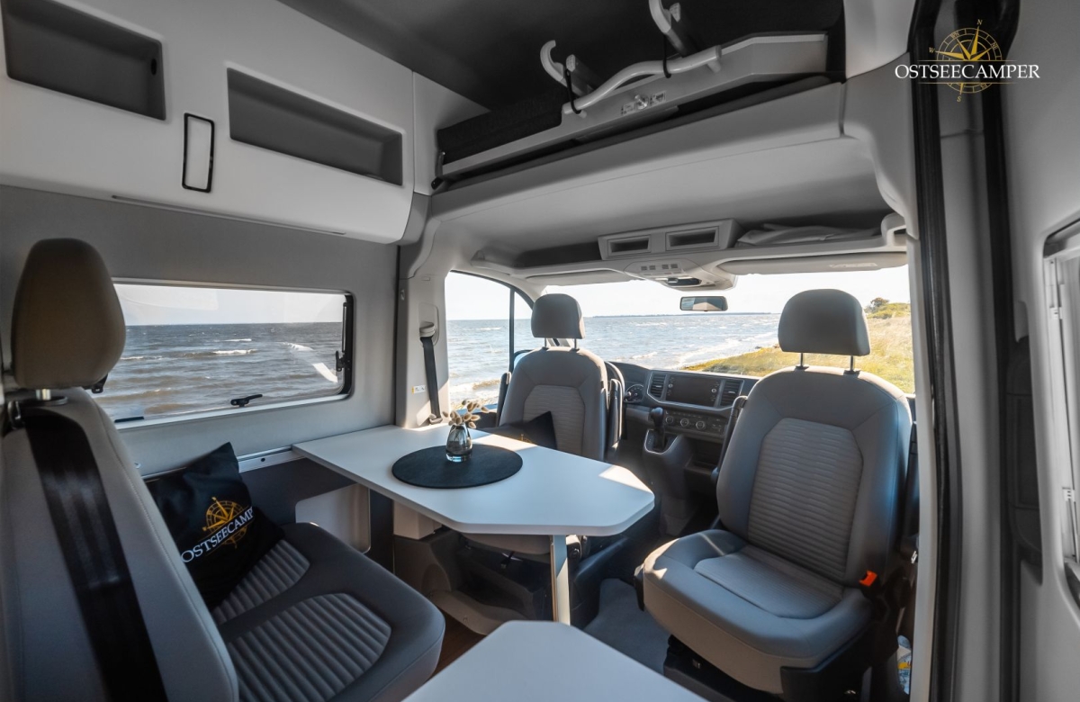 VW Grand California 6